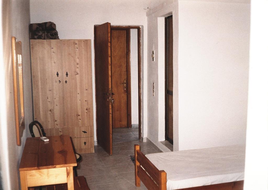 Dina'S Rooms Μεσογγή Δωμάτιο φωτογραφία